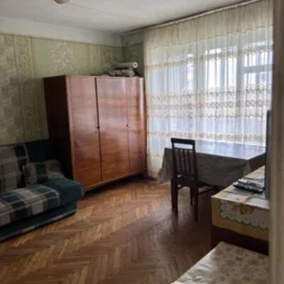 Продажа 	 Харків,  Юрія Паращука (Минайленка) вул.   7