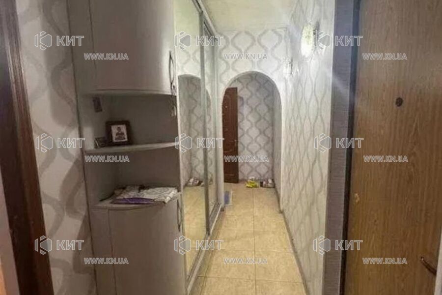 Продаж квартири Харків, ХТЗ, Рогань, 50м²