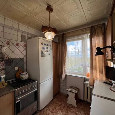 Продажа 	 Харків,  Олександра Орлова вул. (Матросова вул.)   10