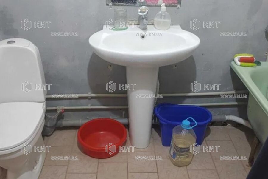 Продаж квартири Харків, ХТЗ, Рогань, 86м²