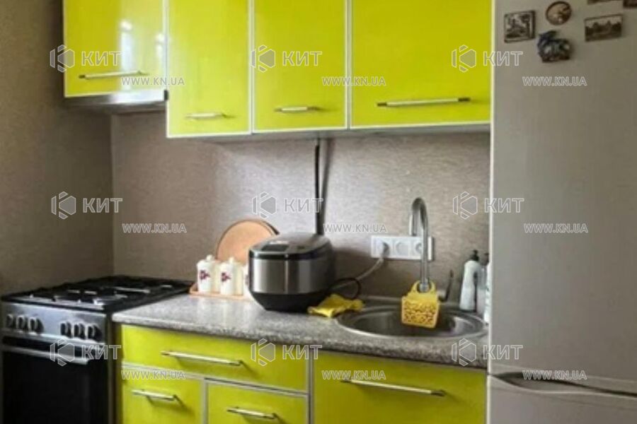 Продаж квартири Харків, ХТЗ, Рогань, 30м²
