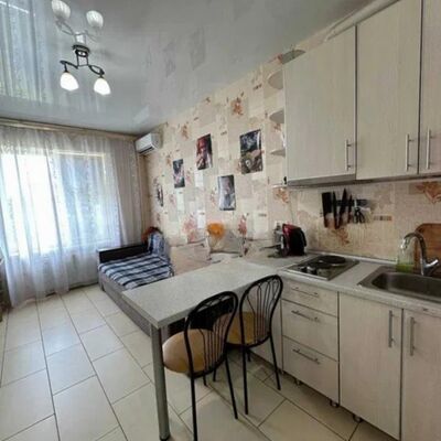Продажа 	 Харьков, Воробьевы Горы Чернивецкая ул.   3В