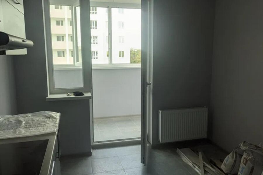 Продаж квартири Харків, ХТЗ, Рогань, 44м²