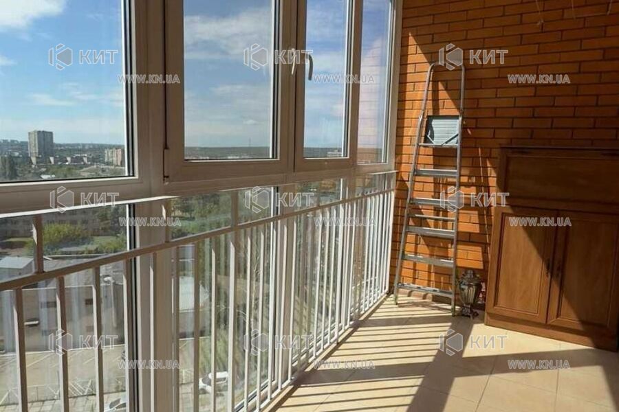 Продажа квартиры Харьков, Алексеевка, 80м²