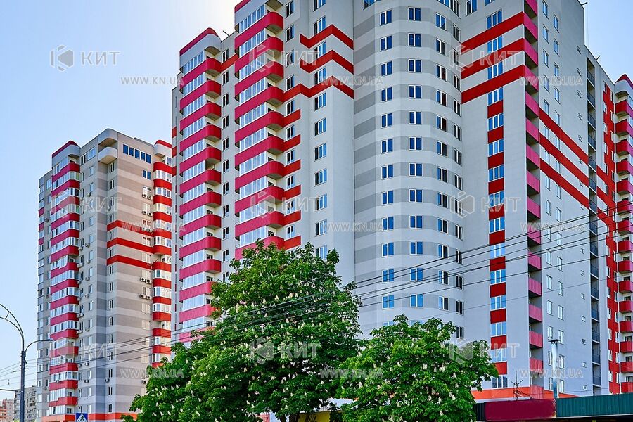 Продажа квартиры Харьков, Алексеевка, 82м²