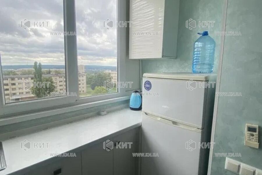 Продаж квартири Харків, Олексіївка, 20м²