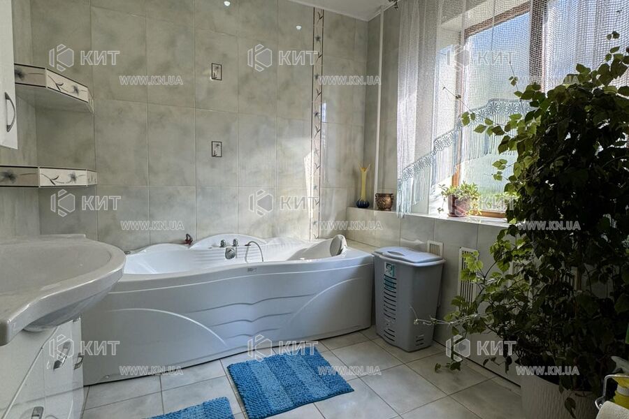 Продажа дома Новая Водолага, Район, 255м²