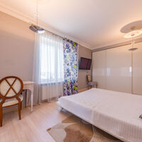 Продаж квартири Харків, Центр, 190м²