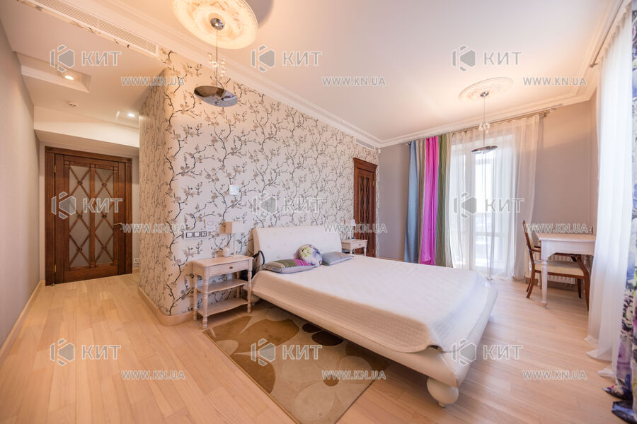 Продаж квартири Харків, Центр, 190м²