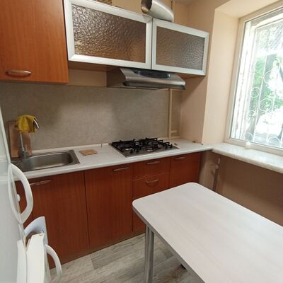 Продажа 	 Харьков,  Аэрокосмический (Гагарина) пр.   72