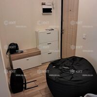 Продаж квартири Харків, ХТЗ, Рогань, 55м²