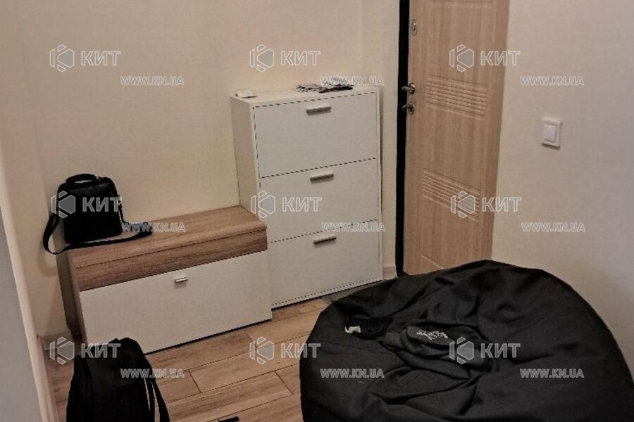 Продаж квартири Харків, ХТЗ, Рогань, 55м²