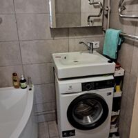 Продаж квартири Харків, ХТЗ, Рогань, 55м²