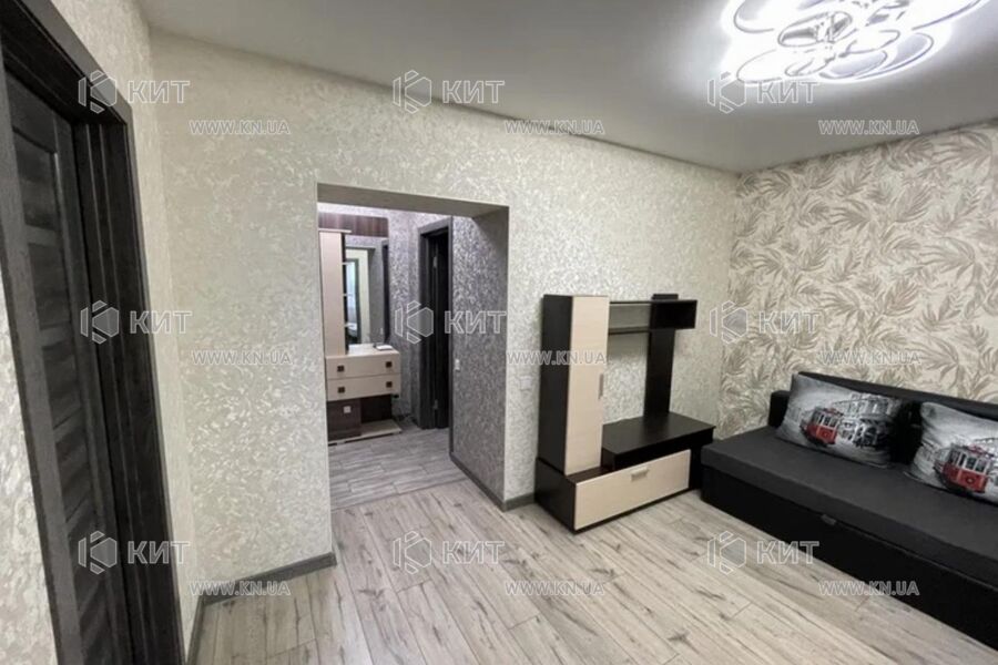 Продаж квартири Харків, ХТЗ, Рогань, 45м²