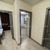 Продаж квартири Харків, ХТЗ, Рогань, 45м²