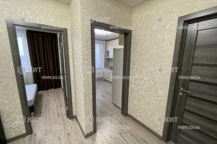 Продаж квартири Харків, ХТЗ, Рогань, 45м²