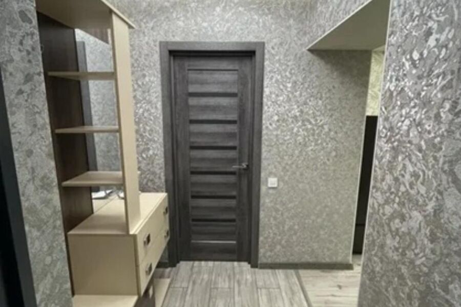 Продаж квартири Харків, ХТЗ, Рогань, 45м²