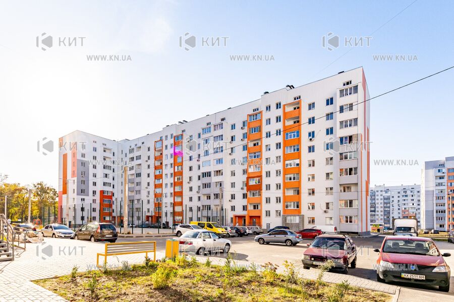 Продаж квартири Харків, ХТЗ, Рогань, 45м²
