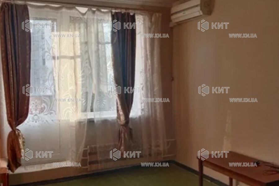 Продаж квартири Харків, ХТЗ, Рогань, 32м²