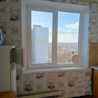 Продаж квартири Харків, ХТЗ, Рогань, 32м²