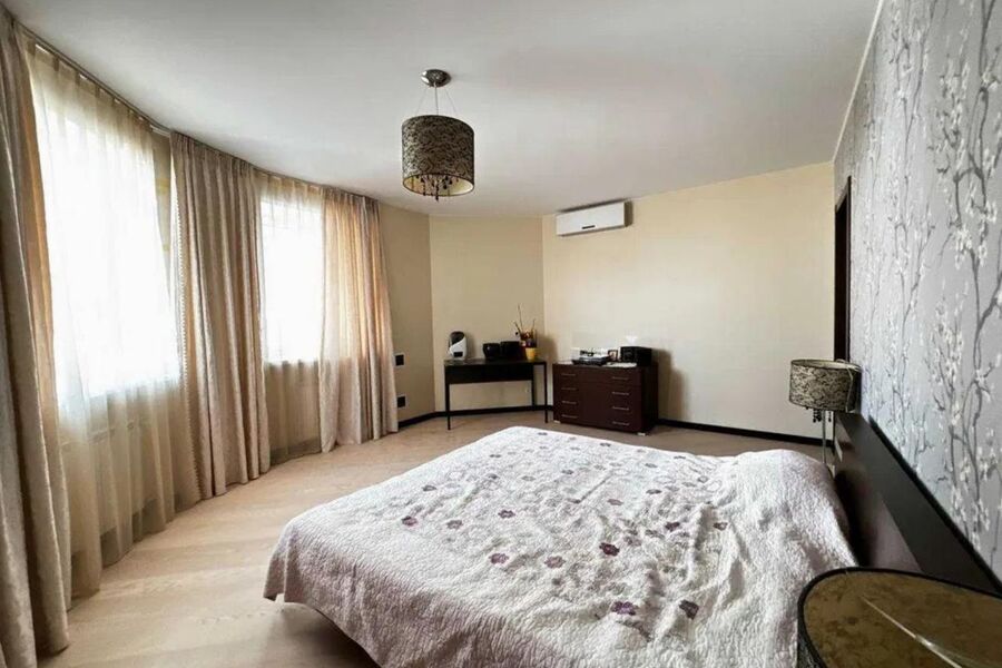 Продажа квартиры Харьков, Северная Салтовка 1, 144м²
