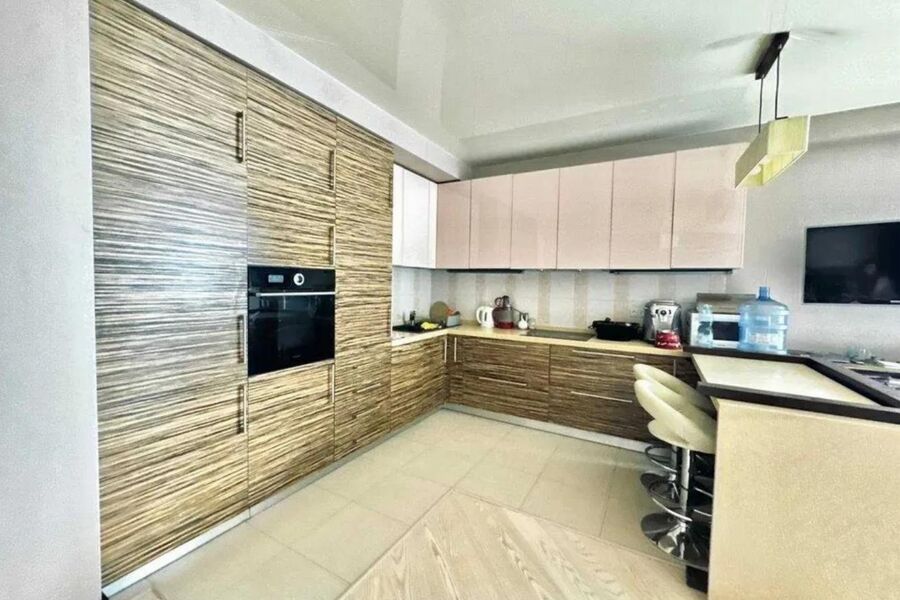Продажа квартиры Харьков, Северная Салтовка 1, 144м²