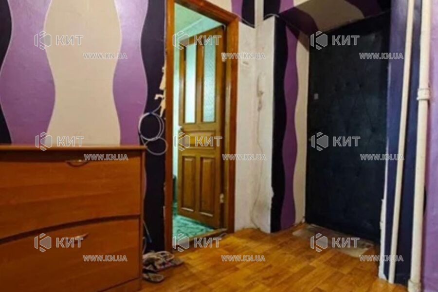 Продаж квартири Харків, ХТЗ, Рогань, 28м²