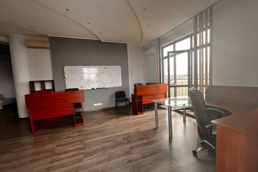 Продажа квартиры Харьков, Центр, 130м²