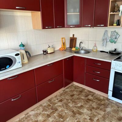 Продажа 	 Харків,  Глобинська (Маршала Батицького) вул.   37
