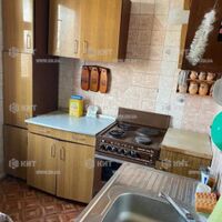 Продаж квартири Харків, ХТЗ, Рогань, 50м²