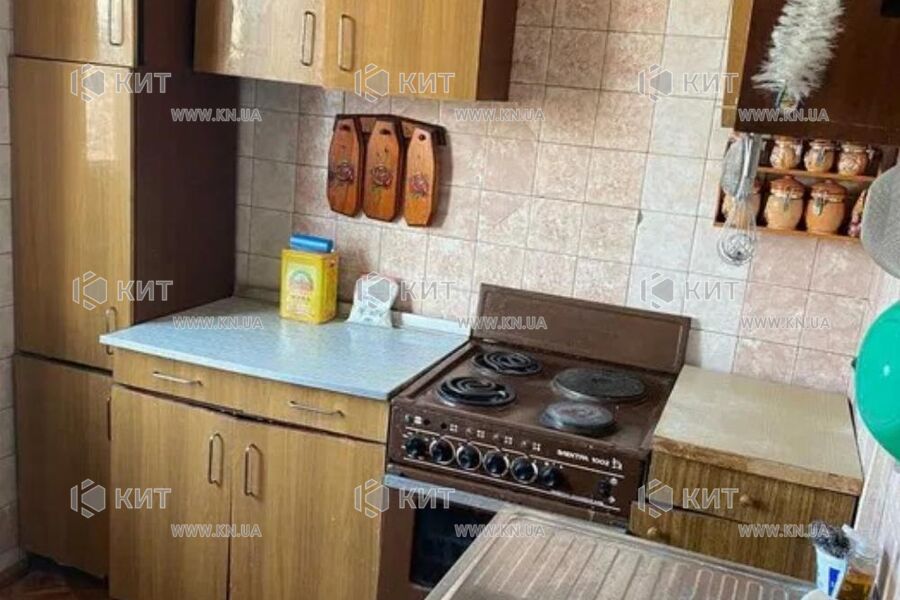 Продаж квартири Харків, ХТЗ, Рогань, 50м²