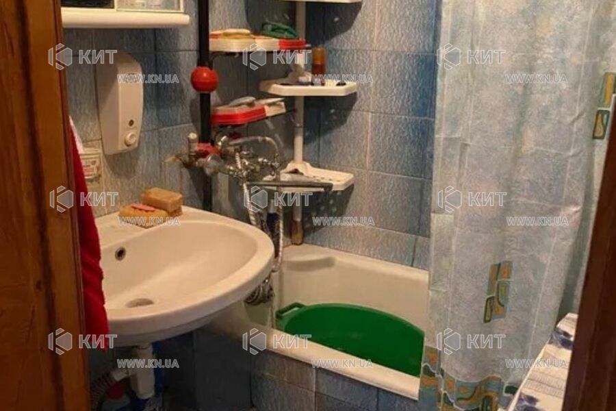 Продаж квартири Харків, ХТЗ, Рогань, 50м²