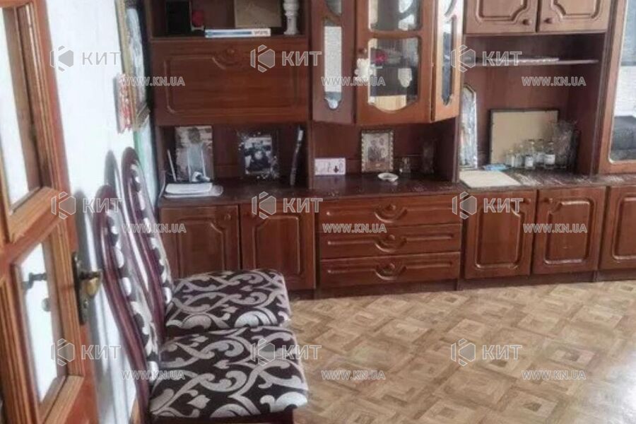Продаж квартири Харків, ХТЗ, Рогань, 50м²