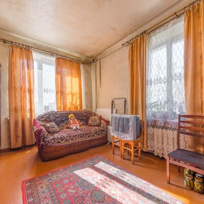 Продажа 	 Харків,  Біологічна вул.   1А