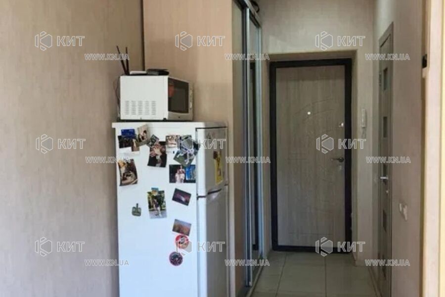 Продаж квартири Харків, Салтівка, 20м²