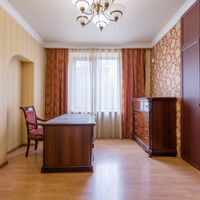 Продажа квартиры Харьков, Научная, 155м²