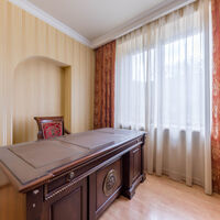 Продажа квартиры Харьков, Научная, 155м²