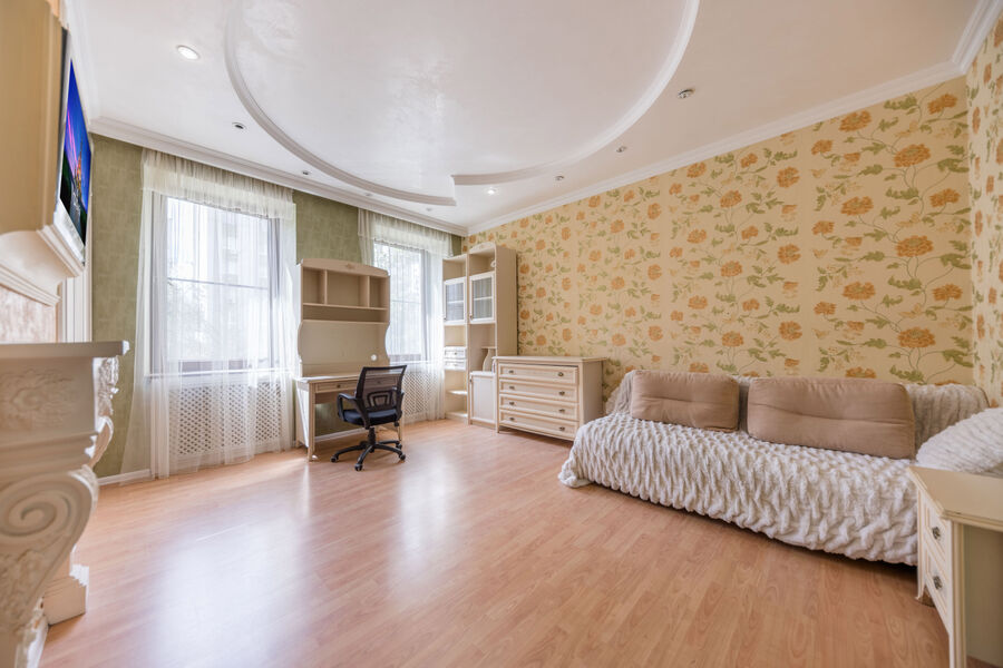 Продажа квартиры Харьков, Научная, 155м²