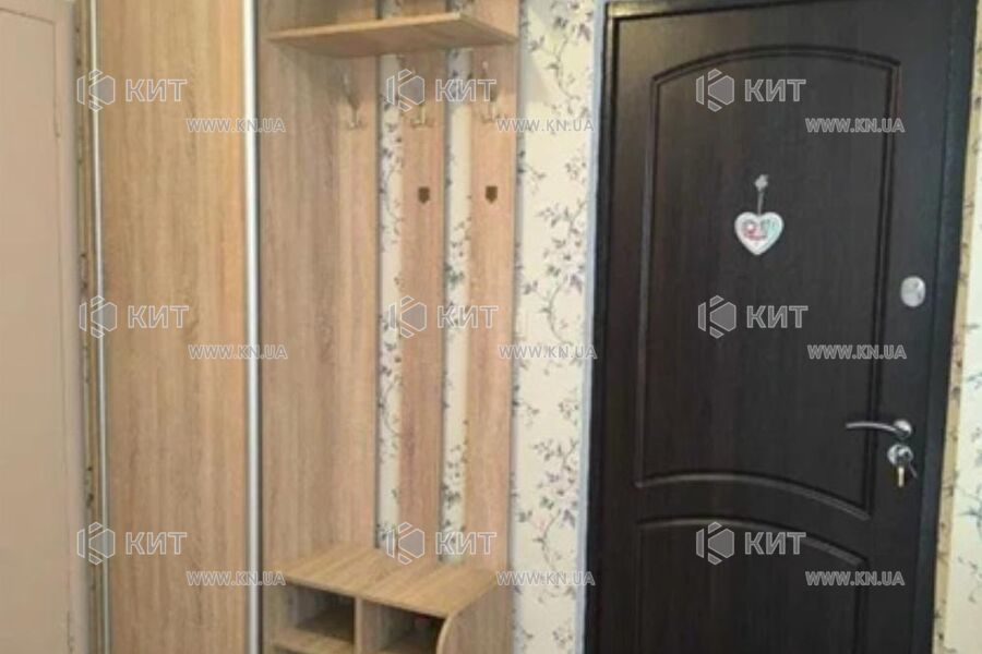 Продаж квартири Харків, ХТЗ, Рогань, 45м²