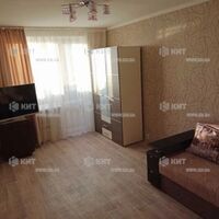 Продаж квартири Харків, ХТЗ, Рогань, 45м²