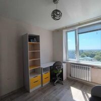 Продаж квартири Харків, ХТЗ, Рогань, 45м²