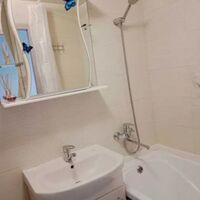 Продаж квартири Харків, ХТЗ, Рогань, 45м²