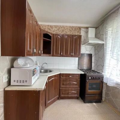 Продажа 	 Харьков,  Зерновая ул.   6/8