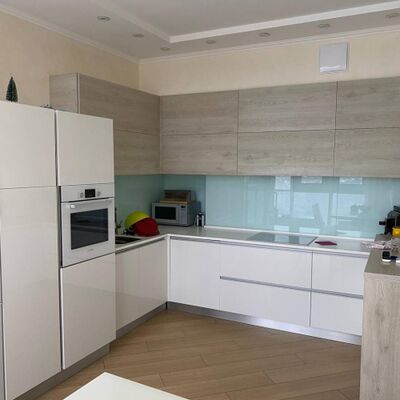 Продажа 	 Харків, Green Town (Грін Таун) Ахсарова вул.   13А