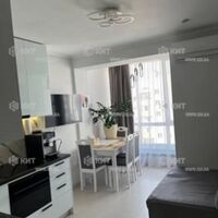 Продаж квартири Харків, ХТЗ, Рогань, 42м²
