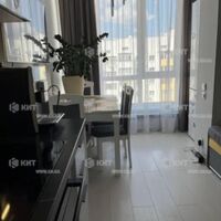 Продаж квартири Харків, ХТЗ, Рогань, 42м²