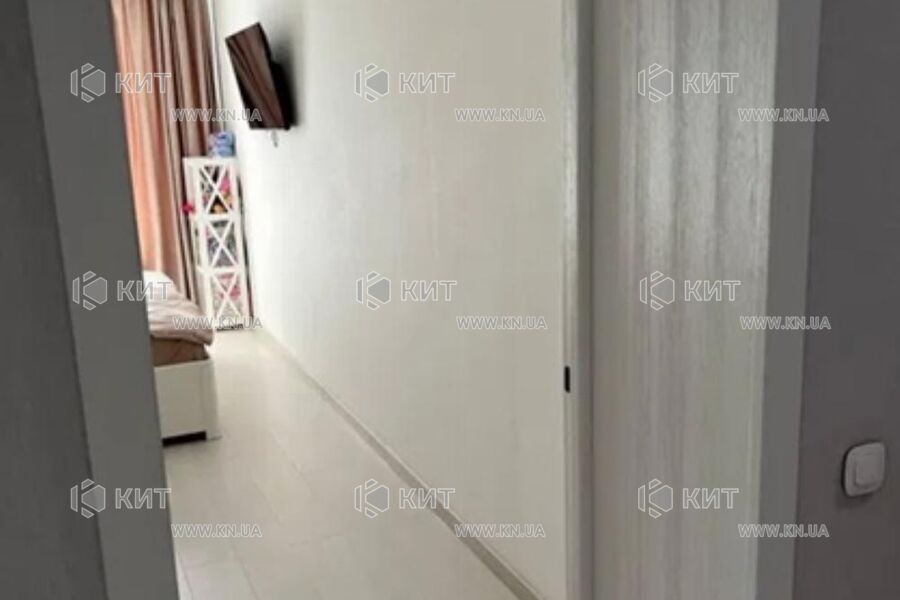 Продаж квартири Харків, ХТЗ, Рогань, 42м²