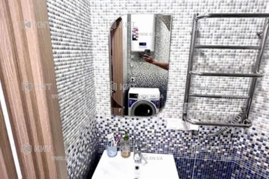 Продаж квартири Харків, ХТЗ, Рогань, 41м²