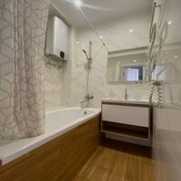 Продаж квартири Харків, Олексіївка, 70м²