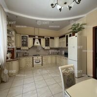 Продаж квартири Харків, Центр, 160м²